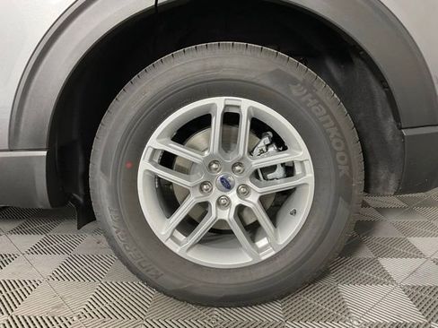 New 2025 Ford Explorer Active w/ Active Comfort Package image 10