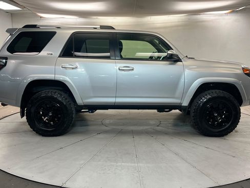 Used 2020 Toyota 4Runner SR5 w/ Wilderness Package AWD/4WD image 6