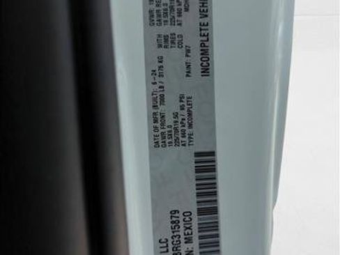 New 2024 RAM 5500 Tradesman image 17