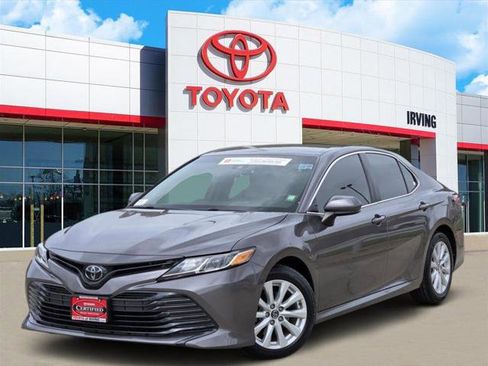 Certified 2020 Toyota Camry LE image 1