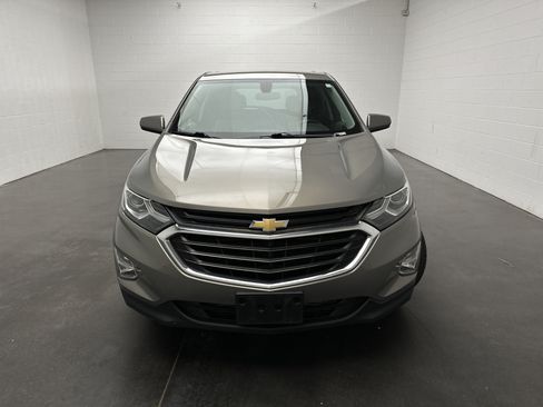 Used 2018 Chevrolet Equinox LT AWD/4WD image 3
