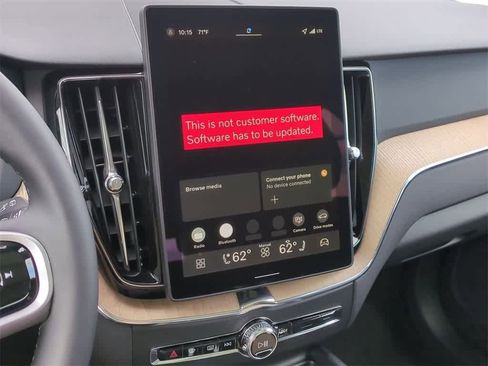 Used 2026 Volvo XC60 B5 Plus w/ Protection Package Premier image 28