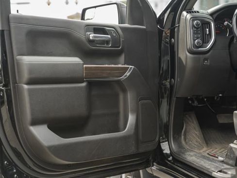 Used 2022 Chevrolet Silverado 1500 LT Trail Boss w/ LPO, Dark Essentials Package AWD/4WD image 39