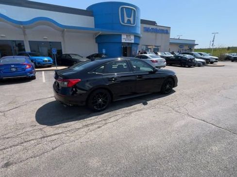 Used 2024 Honda Civic Sport image 9