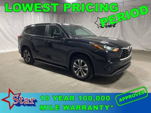 Used 2024 Toyota Highlander XLE image 1