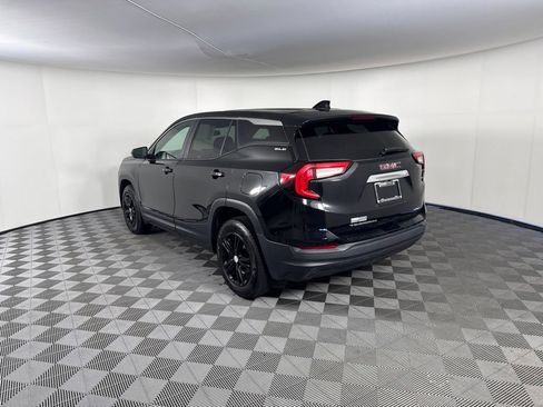 Used 2022 GMC Terrain SLE AWD/4WD image 3