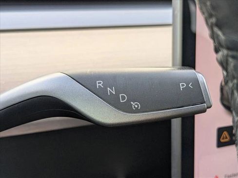 Used 2018 Tesla Model 3 Long Range image 12