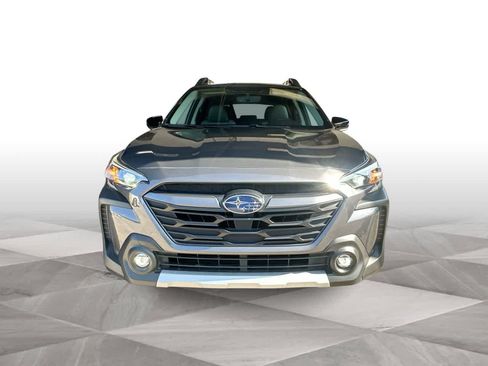 Certified 2025 Subaru Outback Limited AWD/4WD image 3