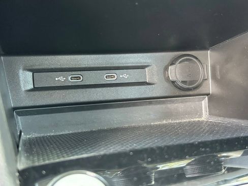 Certified 2023 Volkswagen Taos S FWD image 31