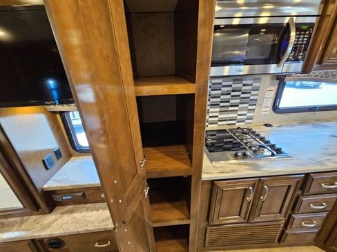 Used 2019 Ford F550 2WD Regular Cab Super Duty w/ XLT Value Package image 31