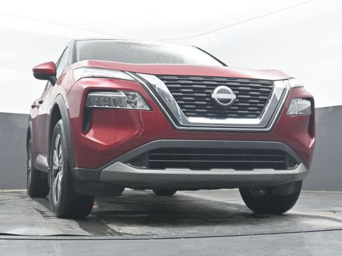 Used 2023 Nissan Rogue SV FWD image 24