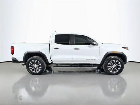 Used 2024 GMC Canyon Denali AWD/4WD image 4