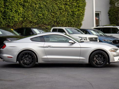 Used 2019 Ford Mustang Premium w/ Ecoboost Performance Package image 4