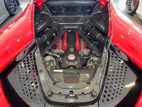 Used 2022 Ferrari SF90 Stradale image 20