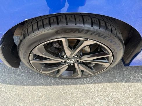 Used 2020 Honda Civic Sport image 11