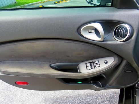 Used 2014 Nissan 370Z Touring w/ Navigation Package image 13