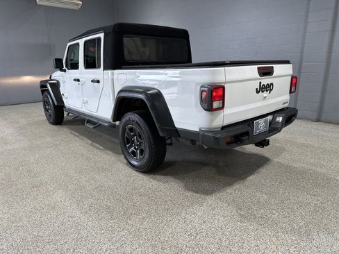 Used 2020 Jeep Gladiator Sport w/ Quick Order Package 24S AWD/4WD image 7