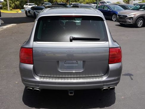 Used 2005 Porsche Cayenne Turbo AWD/4WD image 13