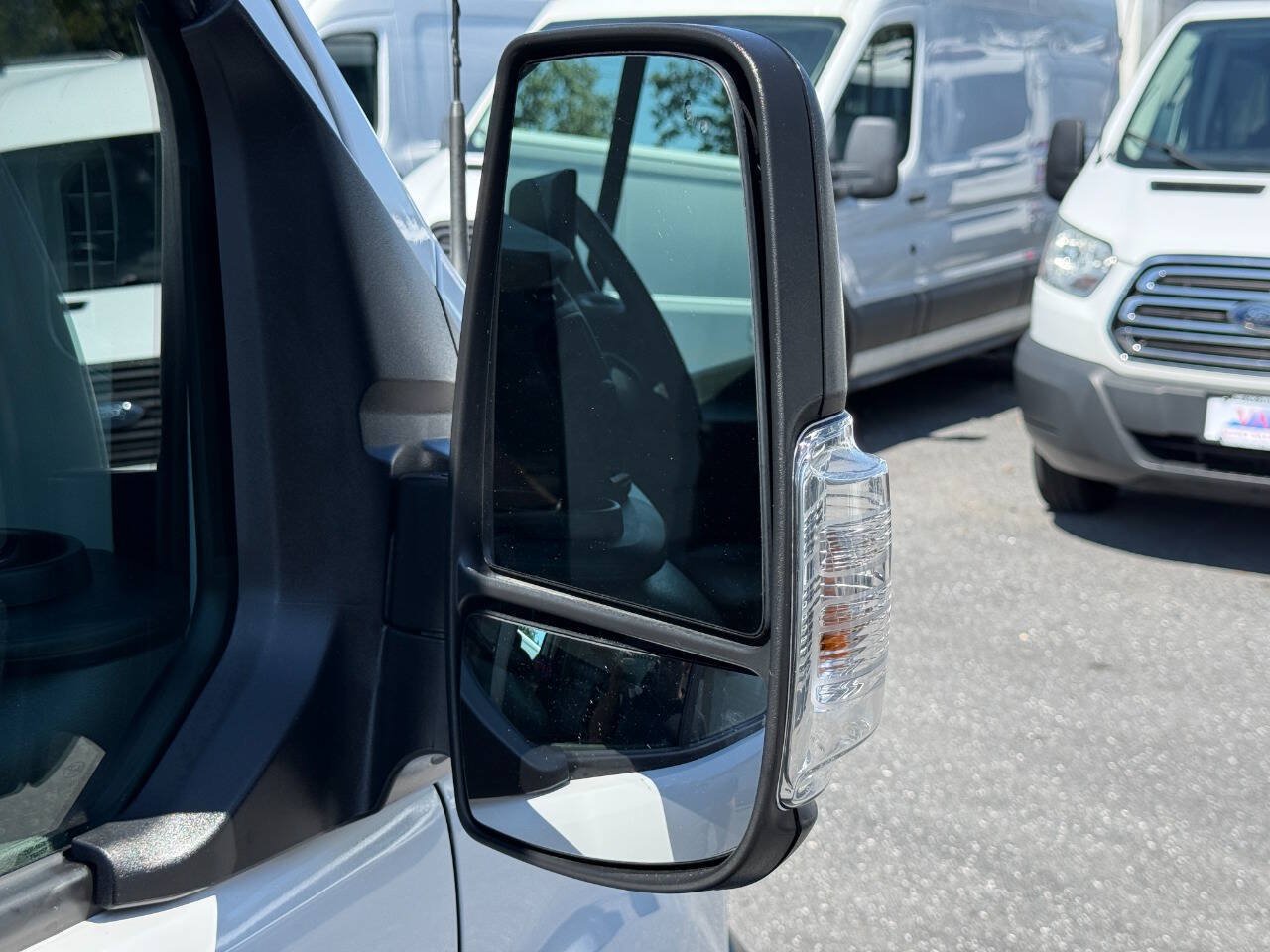 Used 2023 Ford Transit 250 Medium Roof RWD image 40
