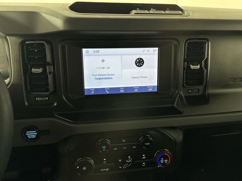 Used 2023 Ford Bronco 4-Door AWD/4WD image 21