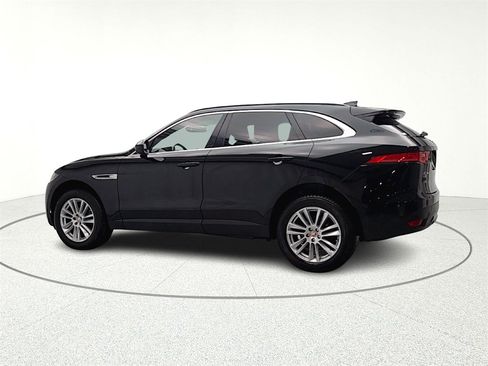 Used 2018 Jaguar F-PACE Prestige image 5