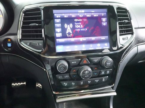 Used 2020 Jeep Grand Cherokee High Altitude AWD/4WD image 16