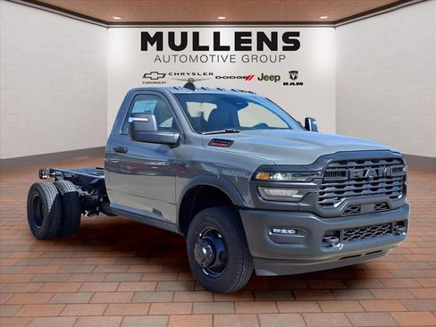 New 2026 RAM 3500 Tradesman AWD/4WD image 3