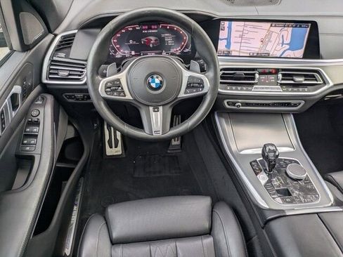 Used 2021 BMW X5 M50i image 14