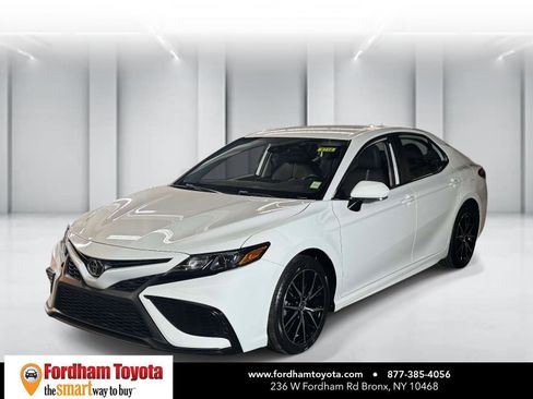 Certified 2023 Toyota Camry SE FWD image 4