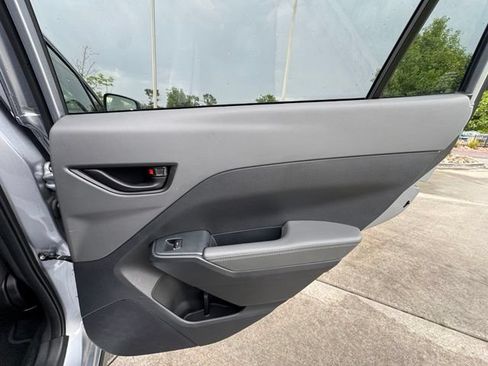 Used 2025 Subaru Crosstrek 2.5i Premium w/ Crosstrek Mirror Package AWD/4WD image 30