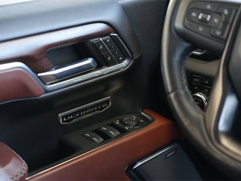 Used 2023 GMC Sierra 1500 Denali Ultimate image 17