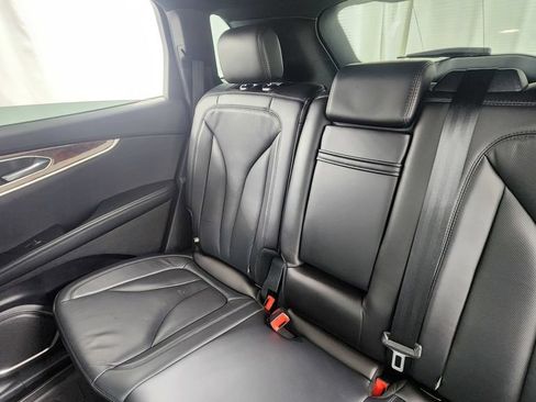 Used 2017 Lincoln MKX Reserve w/ Driver Assistance Package AWD/4WD image 14