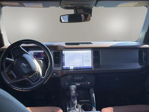 Used 2023 Ford Bronco Outer Banks image 9