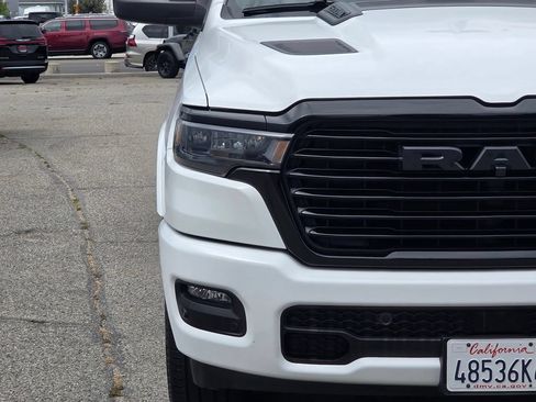 Used 2022 RAM 2500 Laramie AWD/4WD image 3