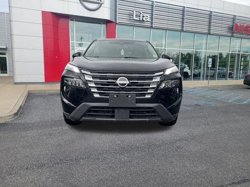 Certified 2026 Nissan Rogue SV AWD/4WD image 5