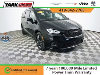 Certified 2025 Chrysler Pacifica Limited 360° Tour