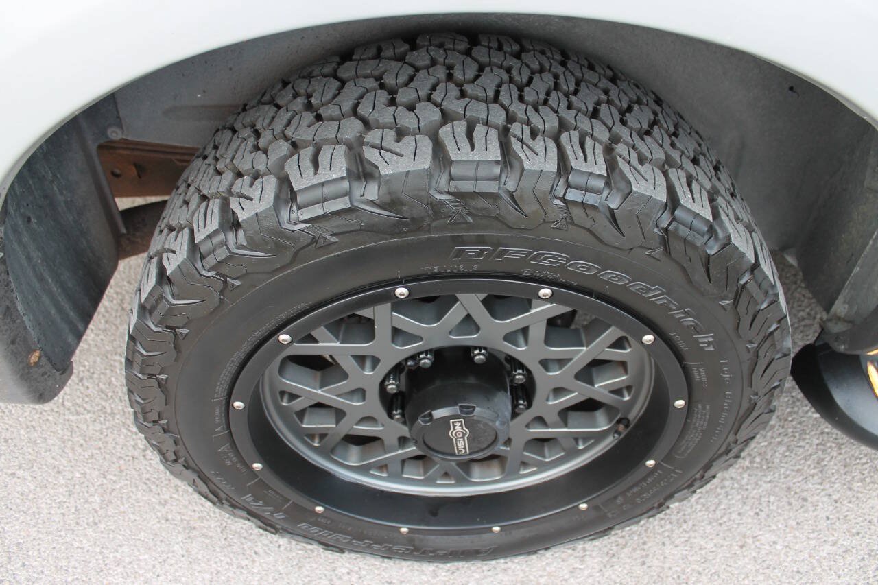 Used 2001 Ford Excursion XLT RWD image 14