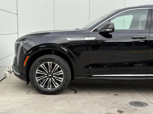 New 2026 Cadillac Escalade IQL Luxury image 5