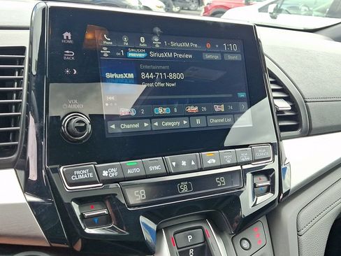 Used 2023 Honda Odyssey Sport image 3