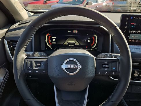 New 2026 Nissan Rogue Platinum w/ Platinum Premium Package AWD/4WD image 18
