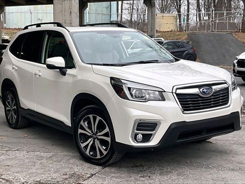 Used 2019 Subaru Forester Limited w/ Popular Package #3 image 19