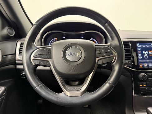 Used 2021 Jeep Grand Cherokee Freedom Edition AWD/4WD image 21