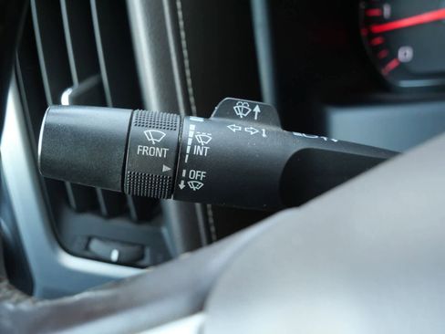 Used 2014 GMC Sierra 1500 SLT w/ SLT Crew Cab Value Package image 24