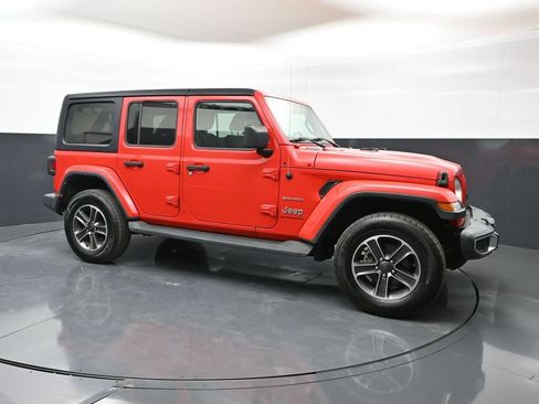 Used 2023 Jeep Wrangler Unlimited Sahara AWD/4WD image 1