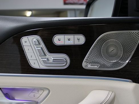 Used 2024 Mercedes-Benz GLE 450e 4MATIC w/ Warmth & Comfort Package image 22