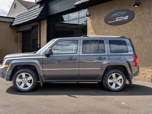 Used 2015 Jeep Patriot Limited AWD/4WD image 2