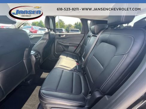 Used 2024 Ford Escape Platinum AWD/4WD image 24