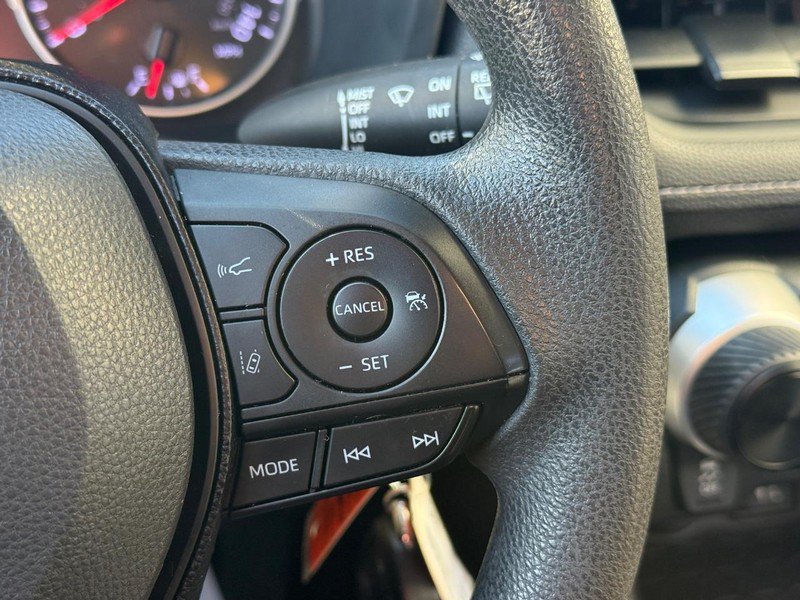Used 2019 Toyota RAV4 LE w/ All Weather Liner Package AWD/4WD image 21