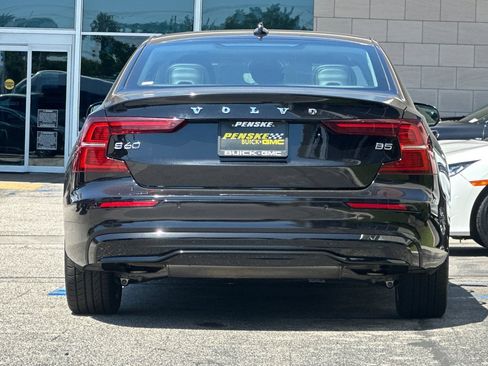 Used 2024 Volvo S60 B5 Core FWD image 5