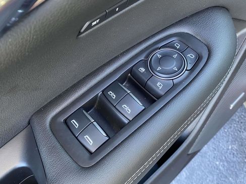 Used 2023 Cadillac XT6 Luxury image 17